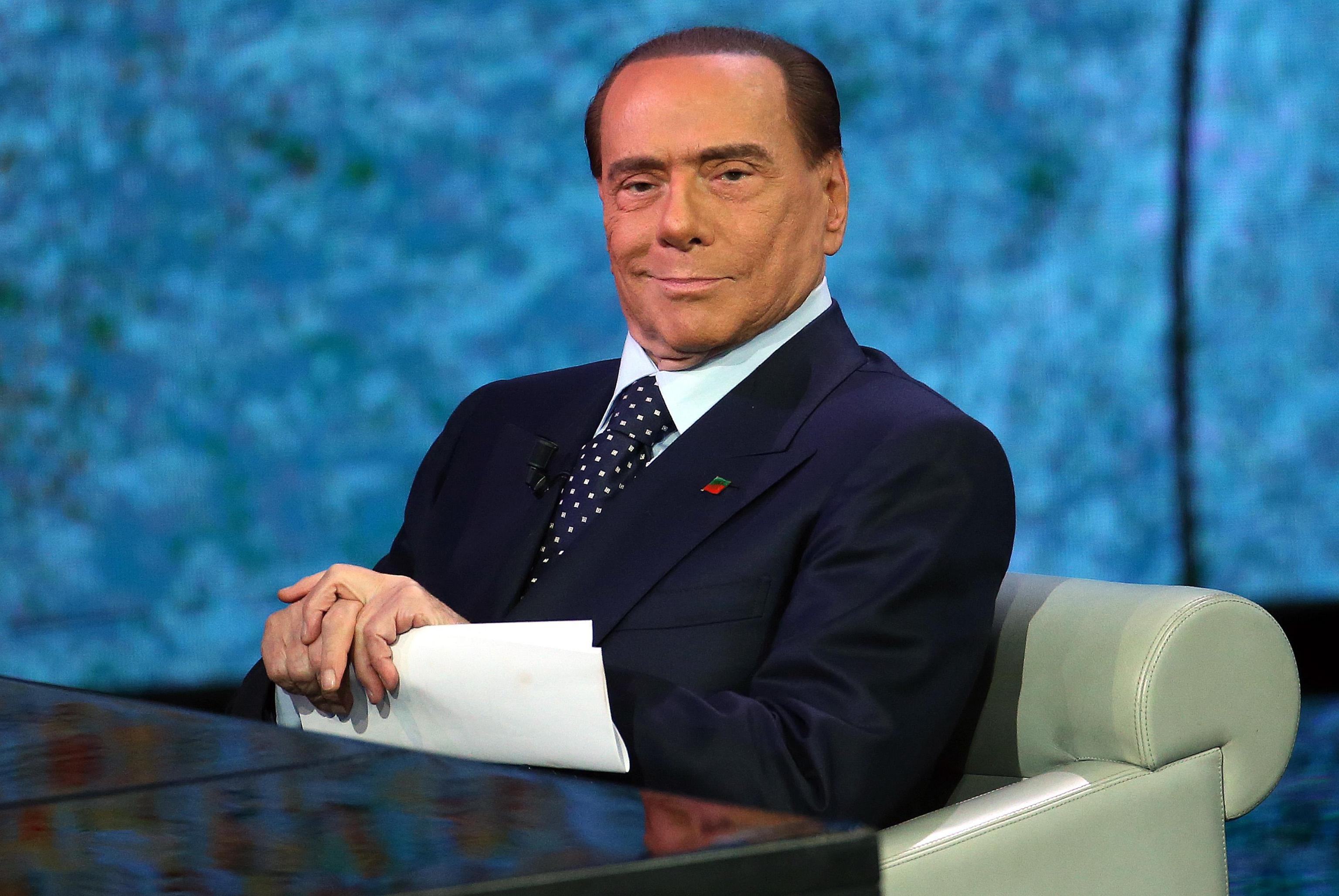 Имя берлускони 7 букв. Сильвио Берлускони. Сильвио Берлускони 2022. Берлускони 2021. Берлускони 1980.